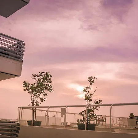 Oceanfront Terrazino Ii Morros Area Beachfront Apartment *